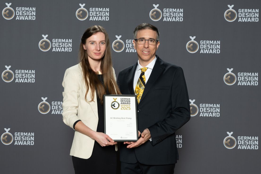 Zástupci AC Heating převzali cenu German design award - tepelné čerpadlo Convert NGOne